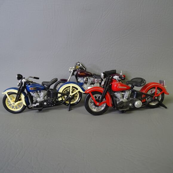 Maisto Harley Davidson 1:18 Die Cast Motor Cycle Lot - Picture 1 of 8